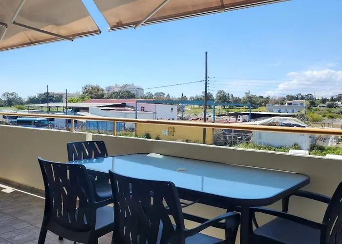 Maestro Iii Λάρνακα